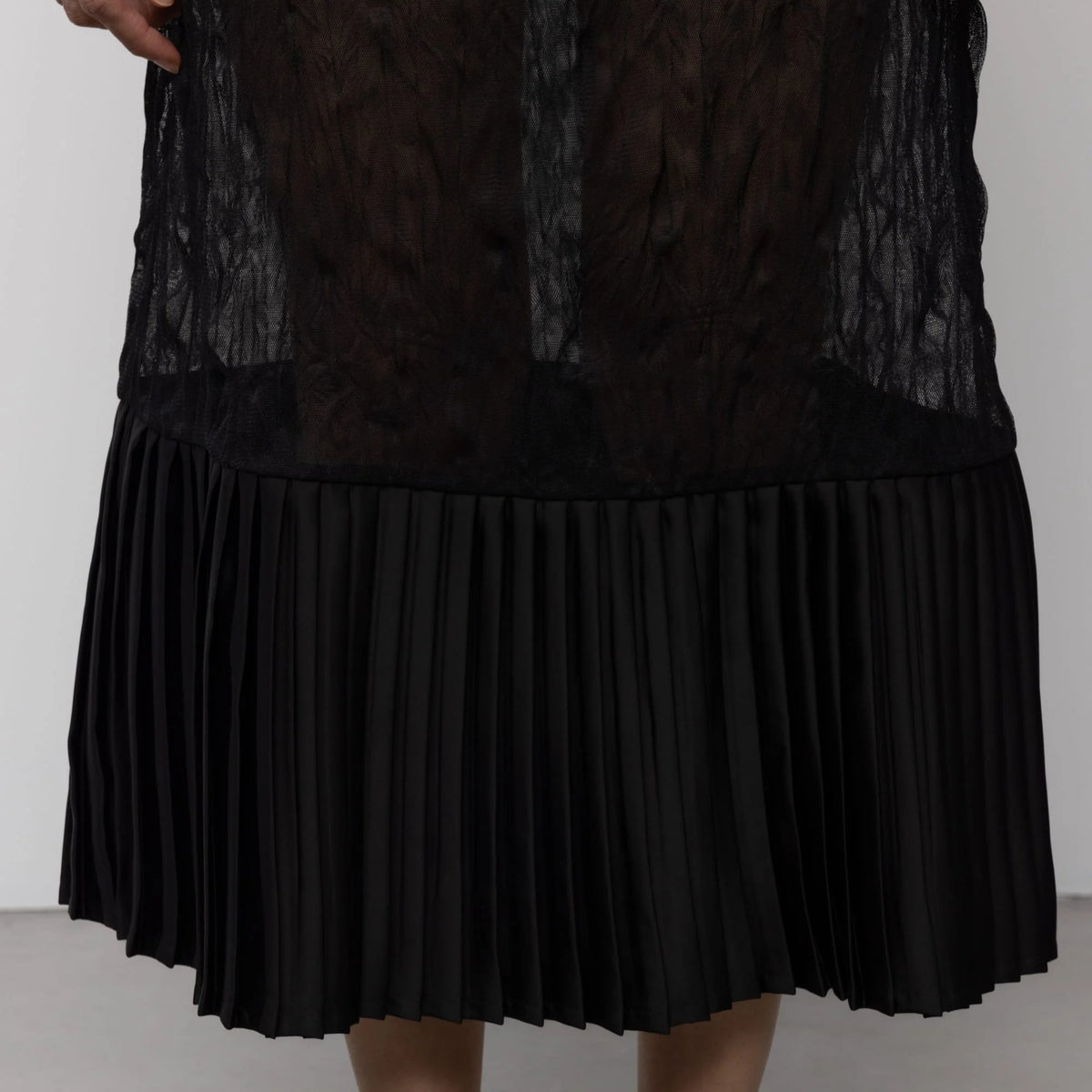 Sheer Crinkle Column Midi Skirt in Black