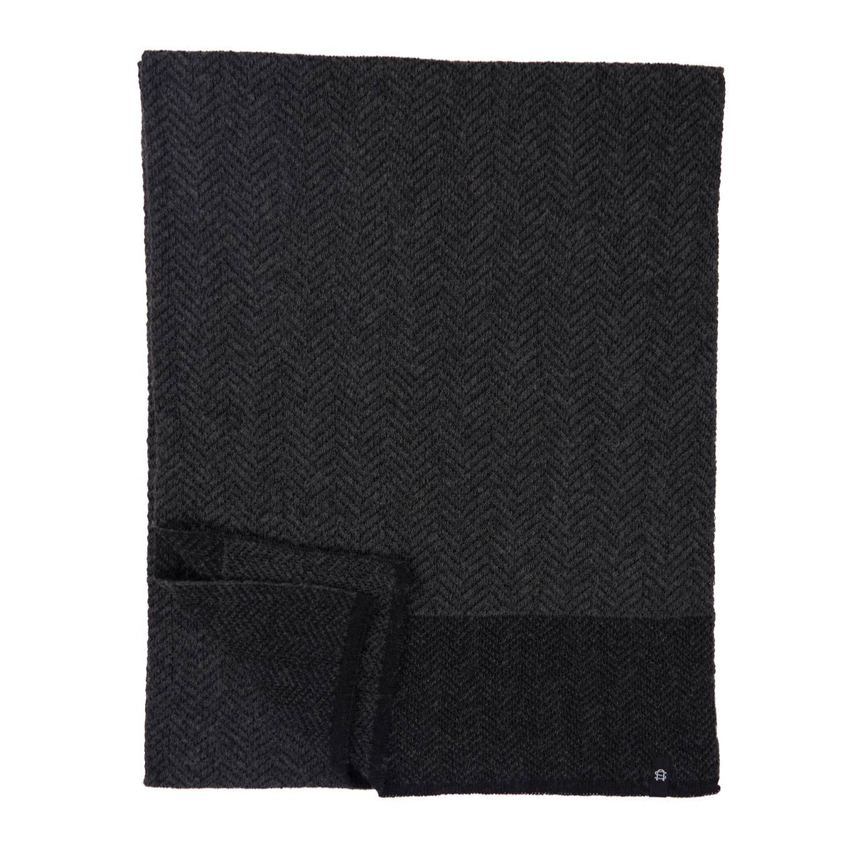 Terminal 4 Scarf in Black