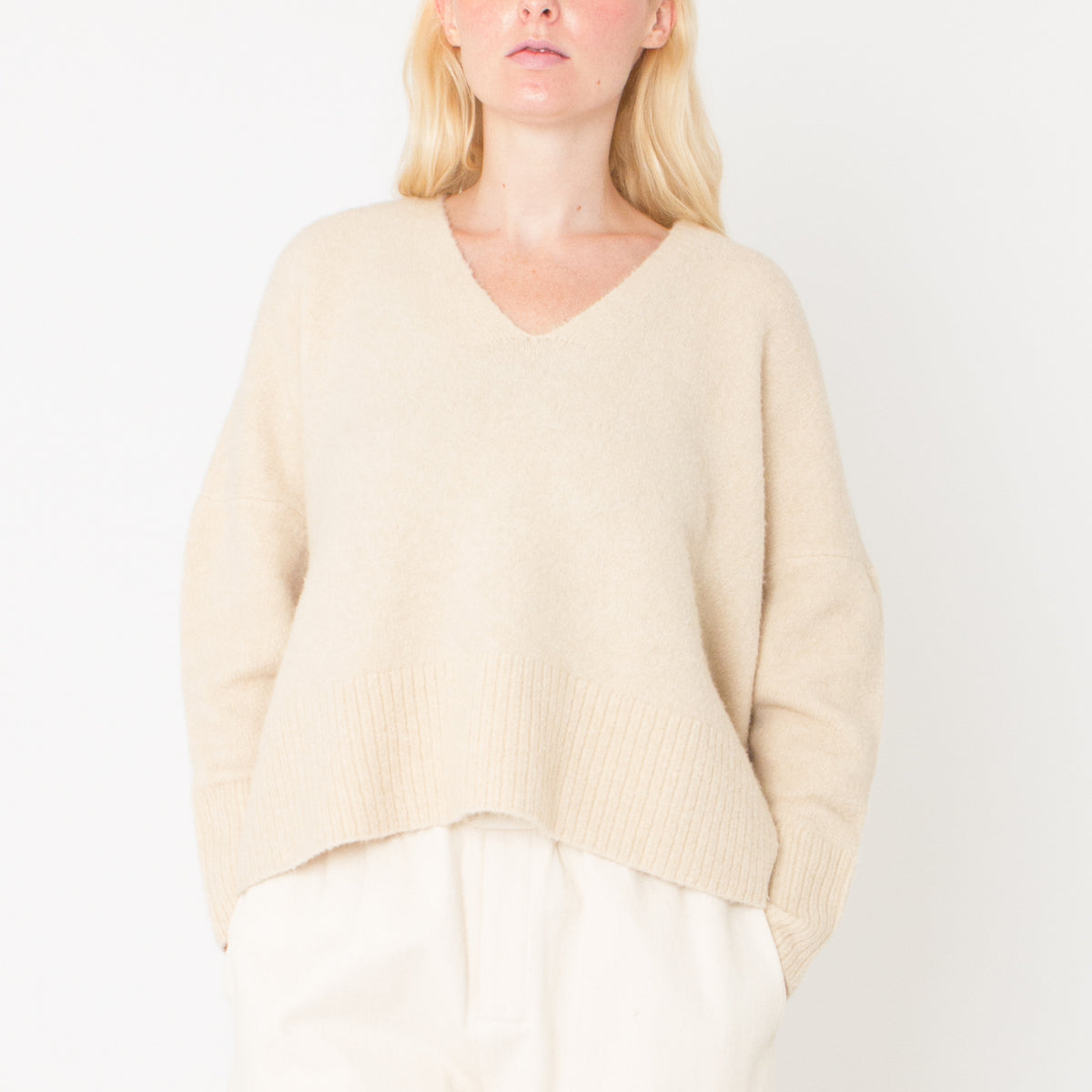 V-Neck Sweater in Ivory Beige