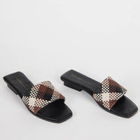 Anita Sandal