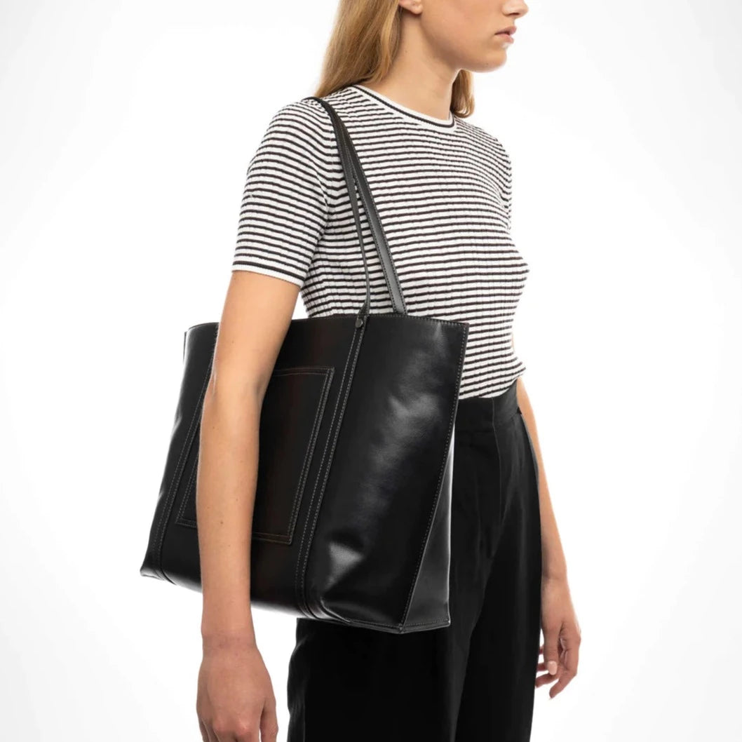 Boat Bag in Paved Black