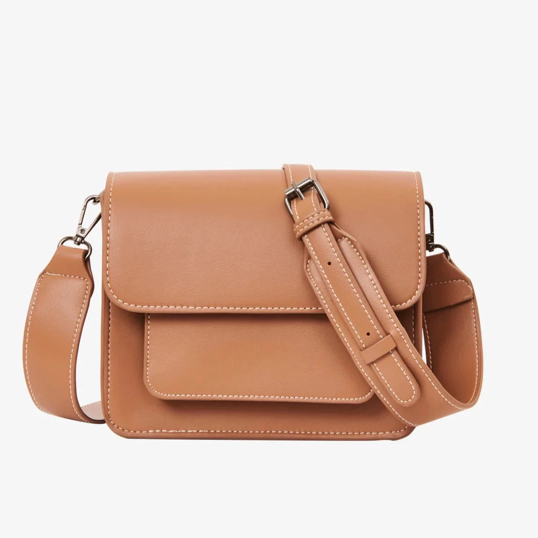 Cayman Pocket Bag in Hush Brown