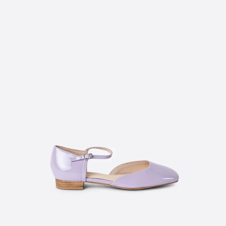 Elizabeth Mary Jane in Lavender