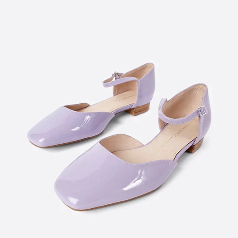 Elizabeth Mary Jane in Lavender