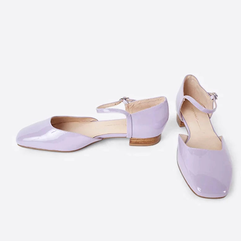 Elizabeth Mary Jane in Lavender