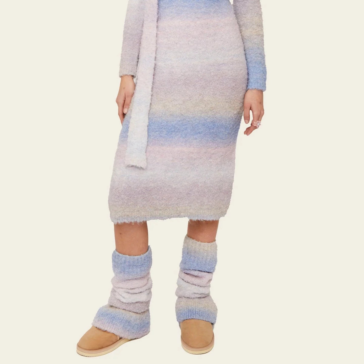 Dusty Knit Legwarmers in Ilmol