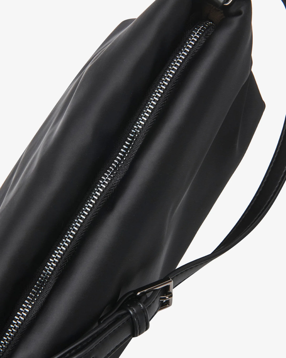 Gil Purse in Black Soil