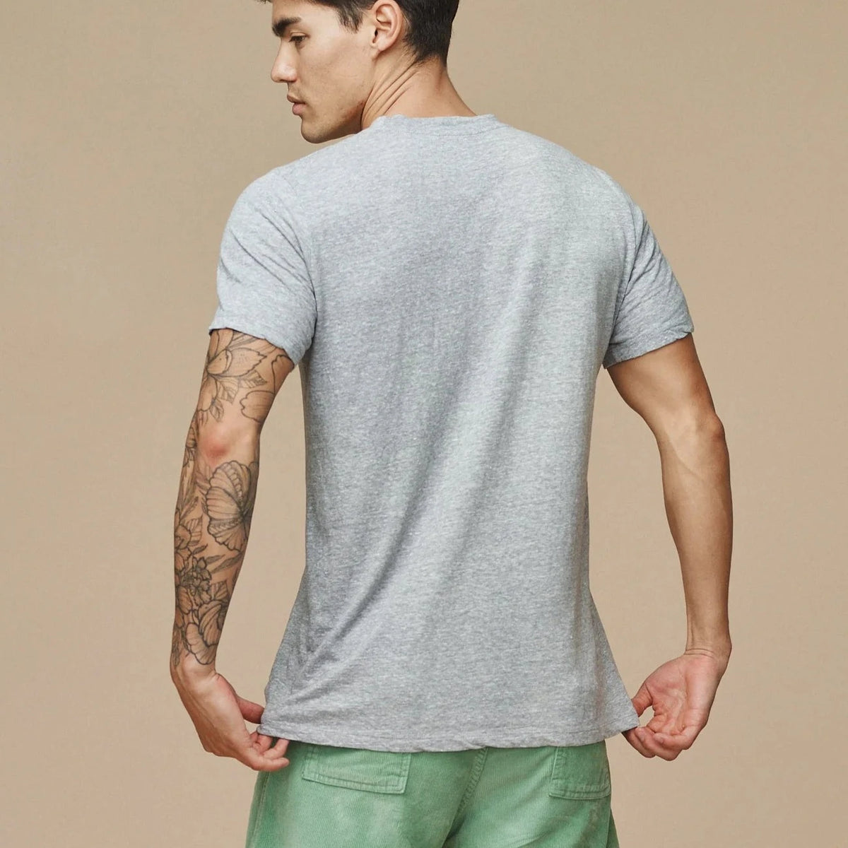 Jung Tee Heather in Athletic Gray