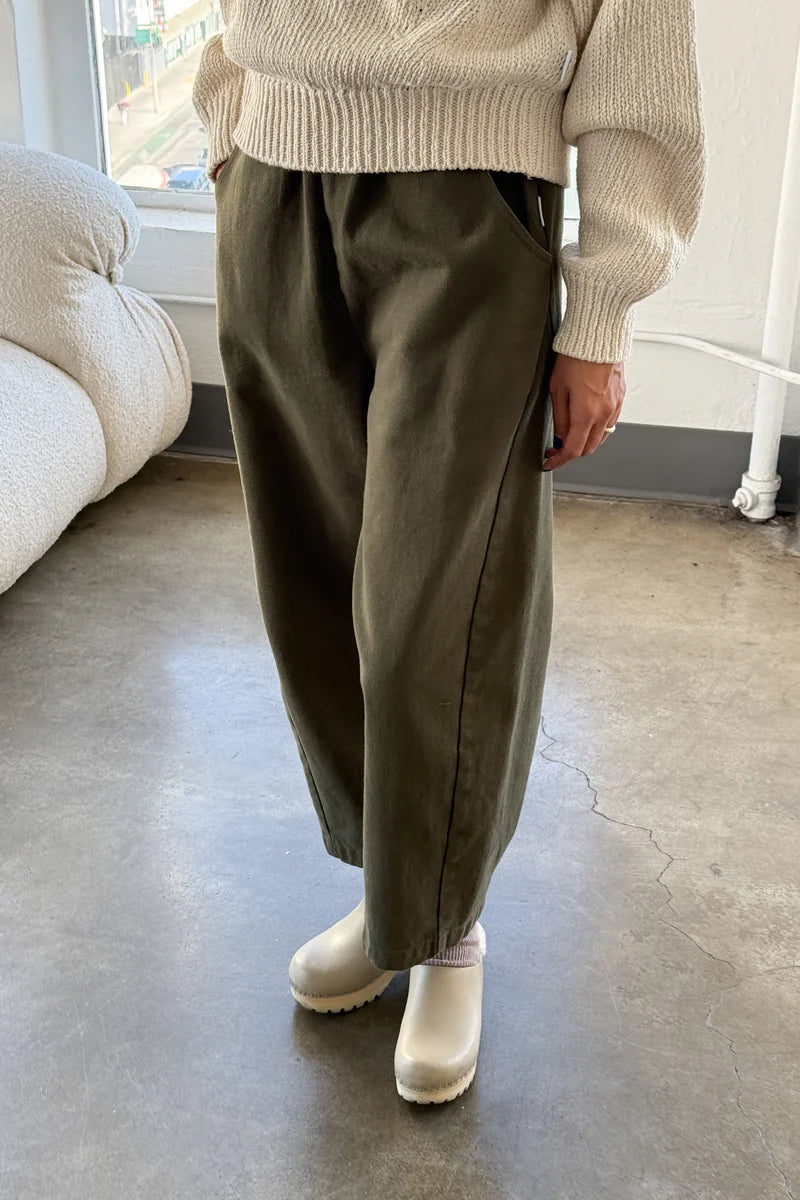 Arc Pants in Olive