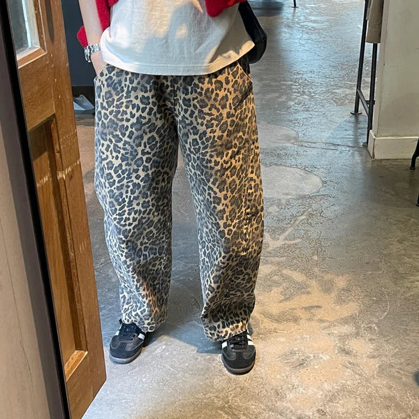 Arc Pants in Leopard – Gemini