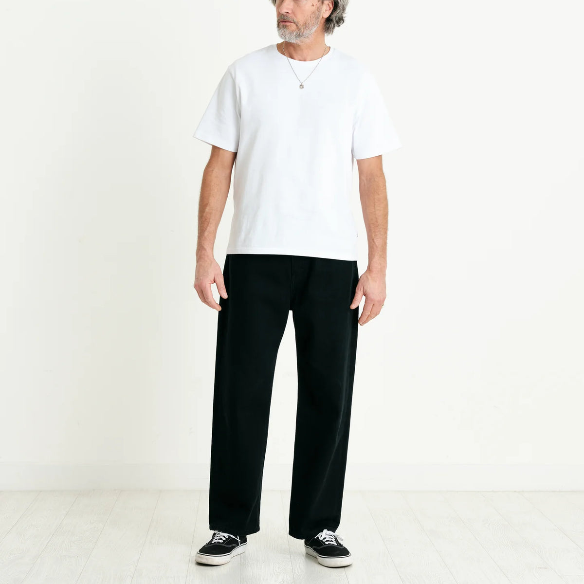 Loose Fit Jeans in Black