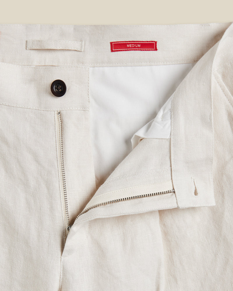 Single Pleat Linen Trousers in Ecru