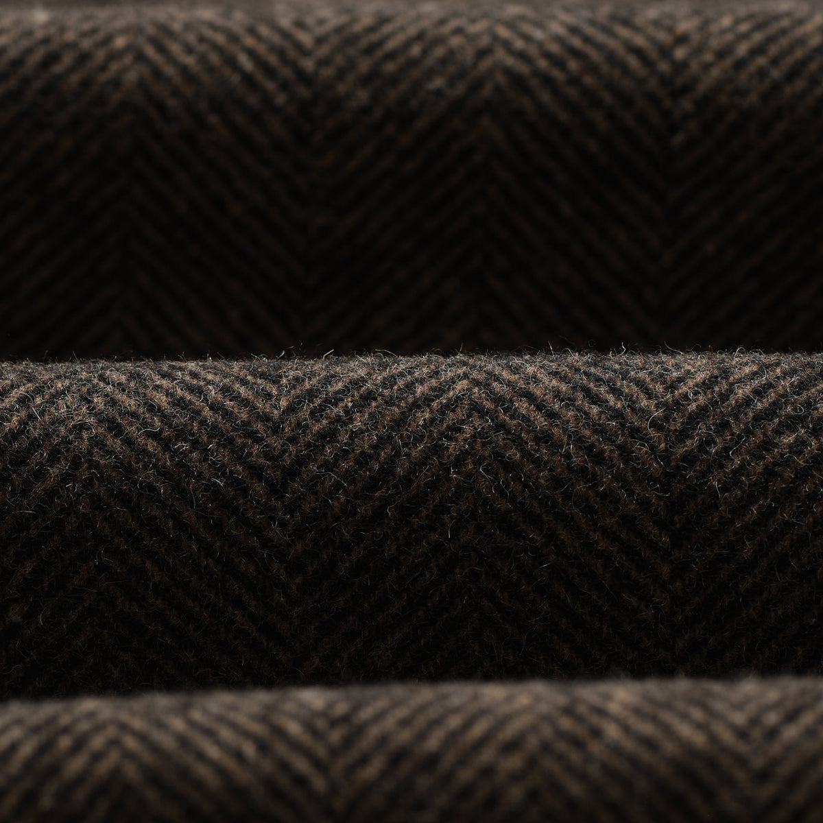 Magnus Overcoat in Wool Herringbone