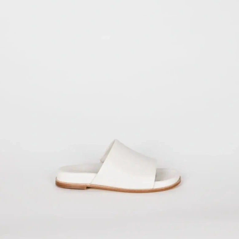 Pippy Sandal in Cream