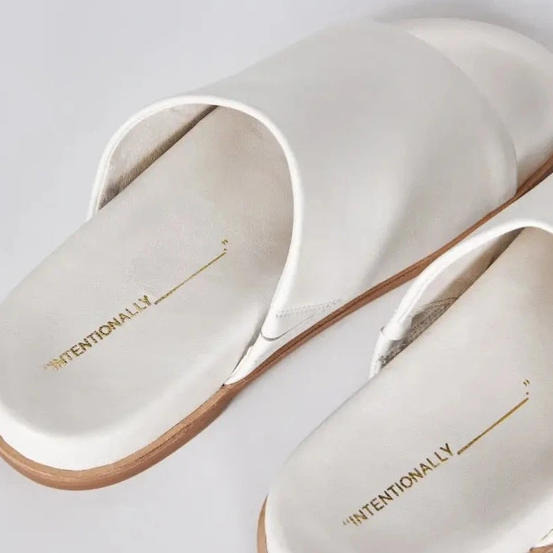Pippy Sandal in Cream