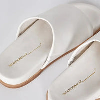 Pippy Sandal in Cream
