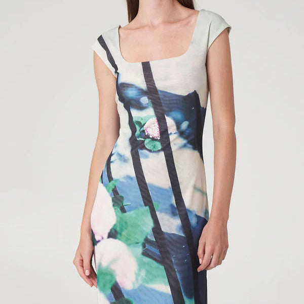 Paulie Midi Dress in Hydrangea