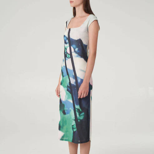 Paulie Midi Dress in Hydrangea