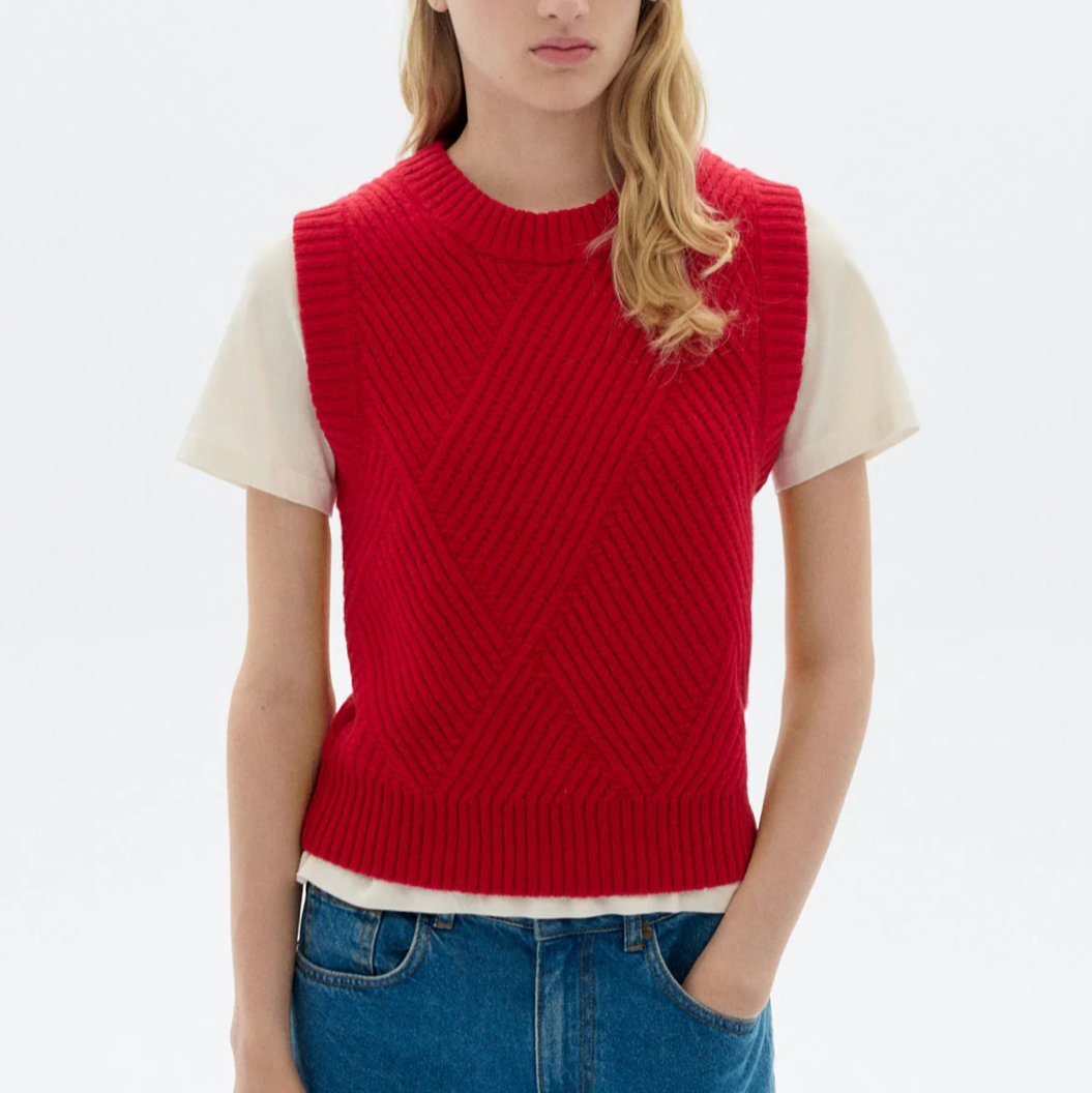 Kaia Knitted Vest in Red