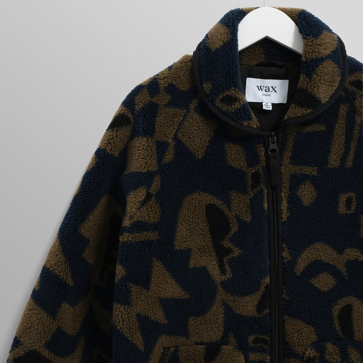 Tate Fleece in Shapes Borg