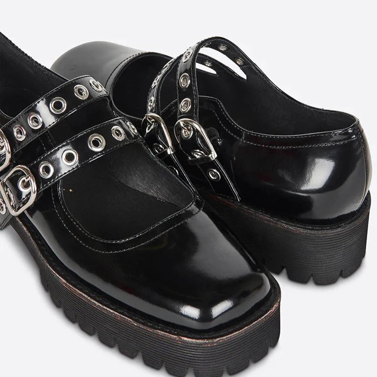 Vero Shoe in Black
