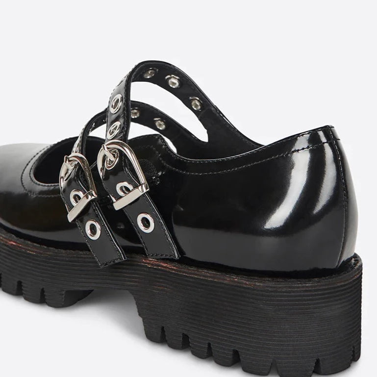 Vero Shoe in Black