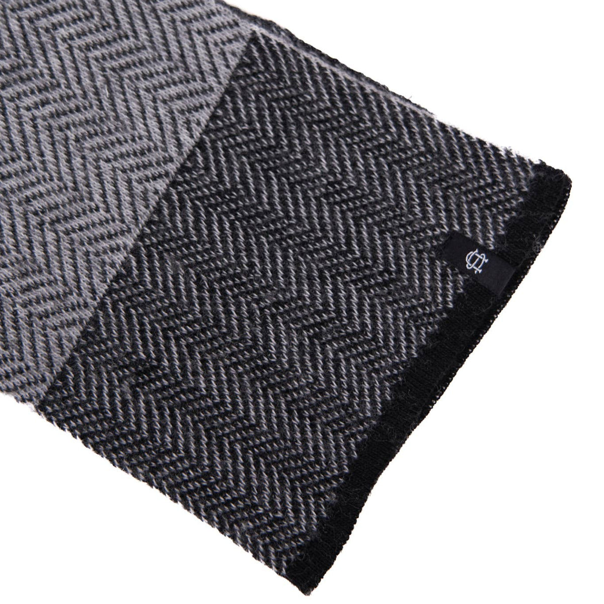 Terminal 4 Scarf in Charcoal