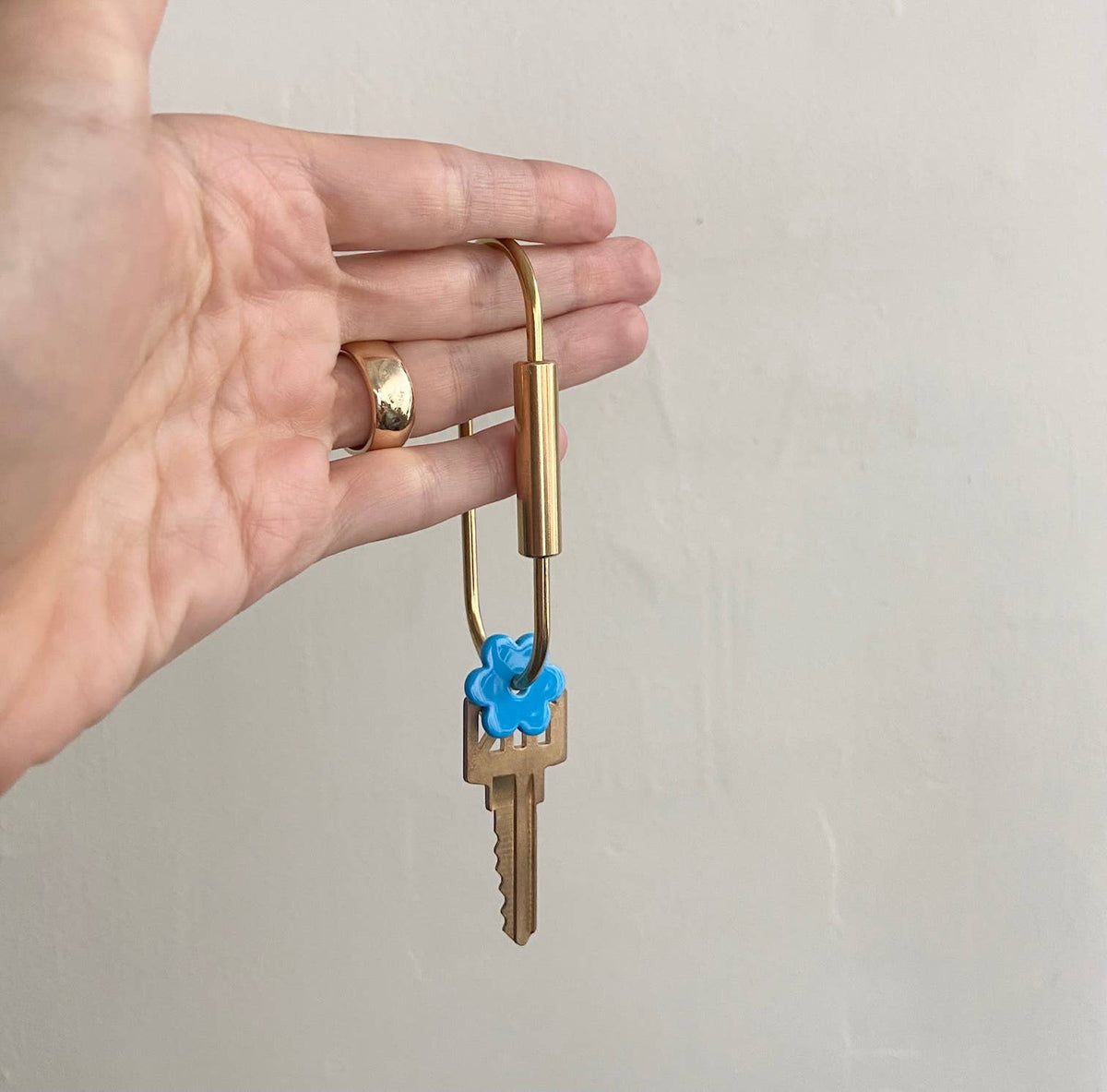 Brass Key Ring with Blue Daisy