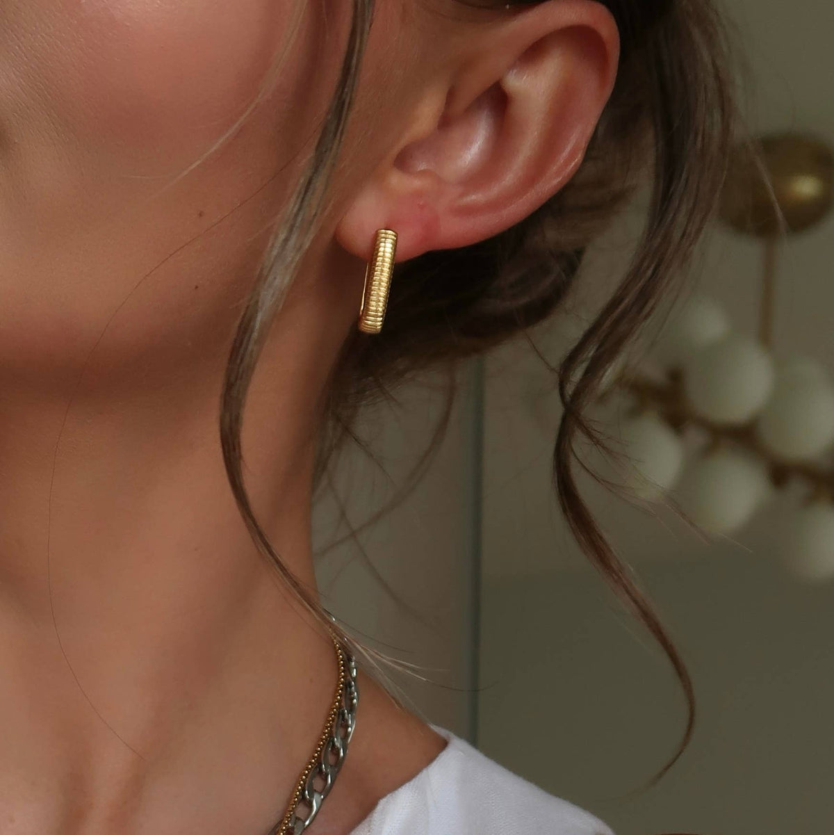Ray Ribbed Earrings