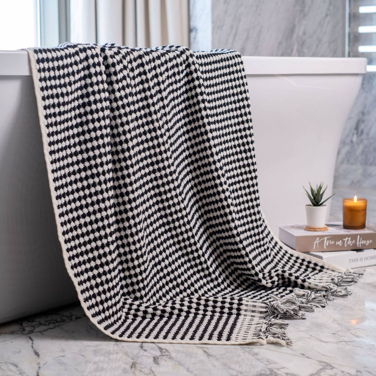 Pom Pom Bath Towel