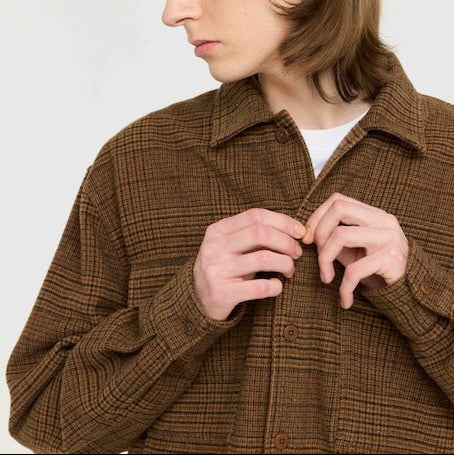 Imperata Over Shirt in Brown