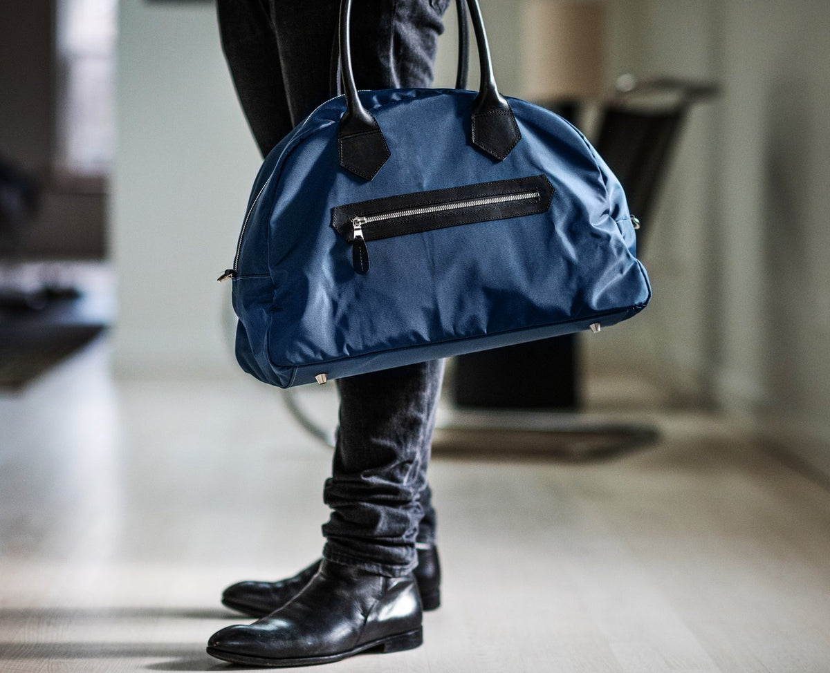 Anywhere Bag in Navy