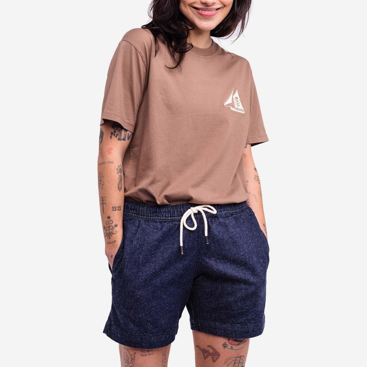 Seabass T-Shirt in Mocha