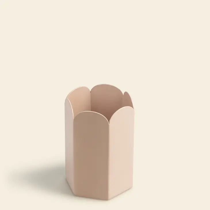 Scallop Edge Pen Pot in Pink