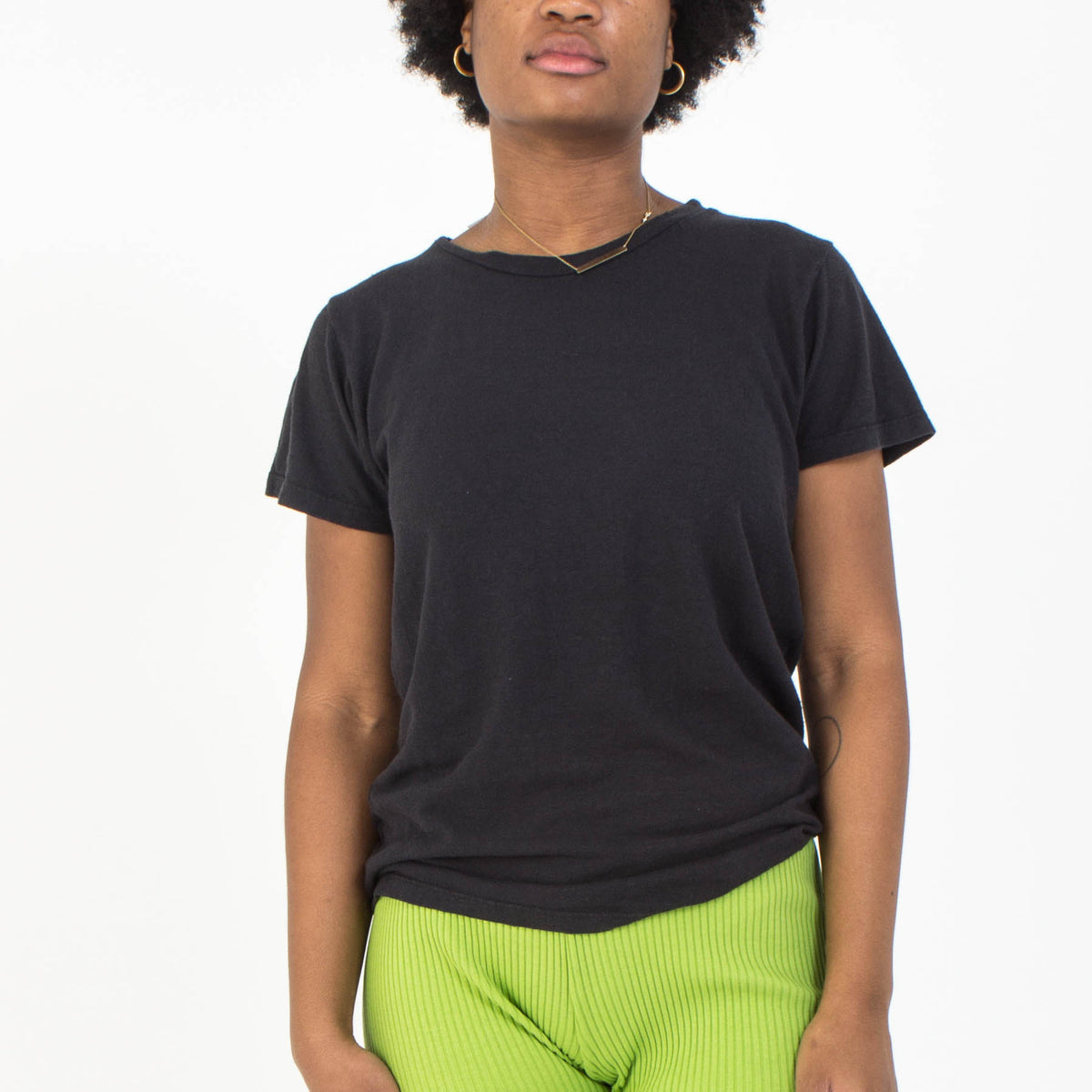 Lorel Tee in Black