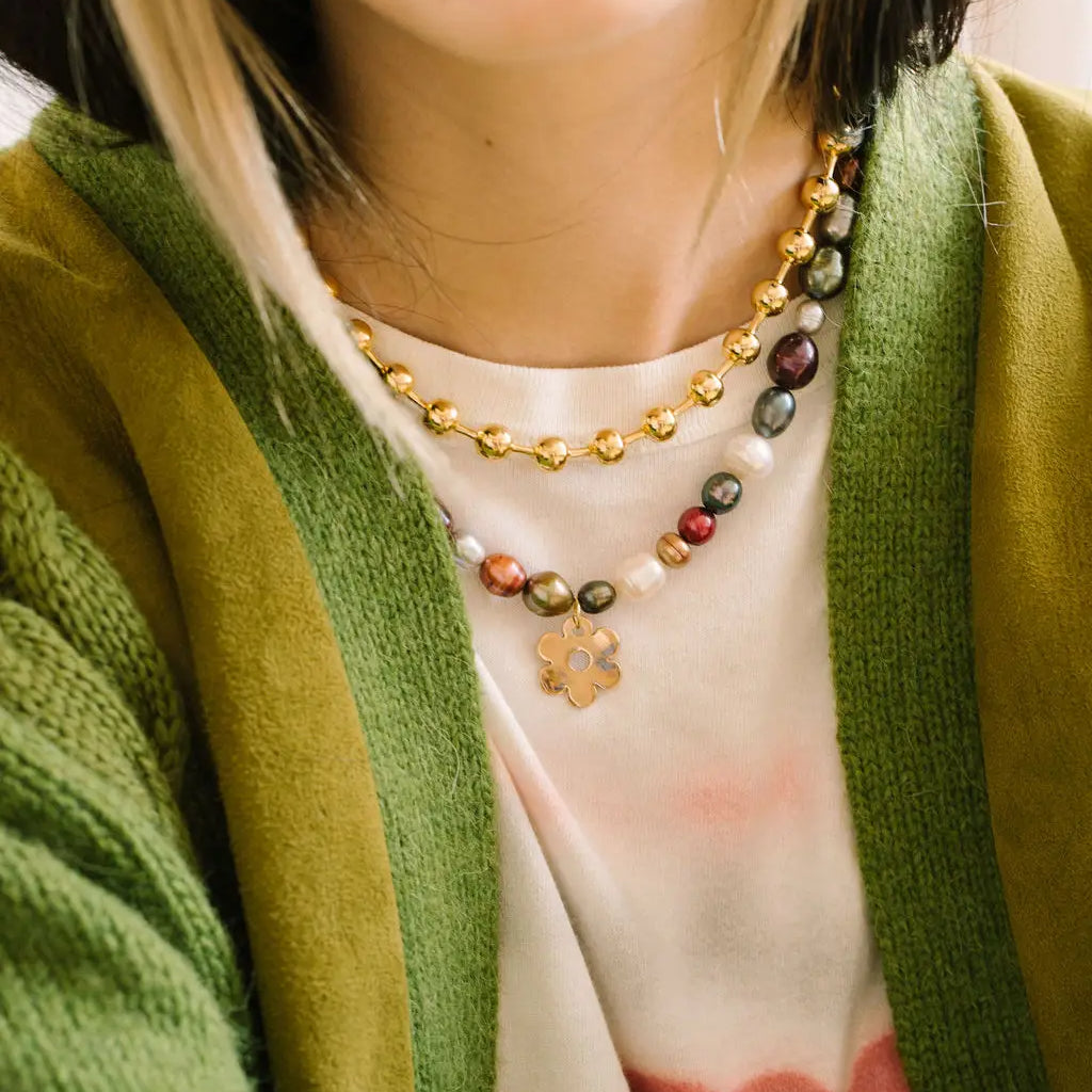 Pearl Daisy Necklace