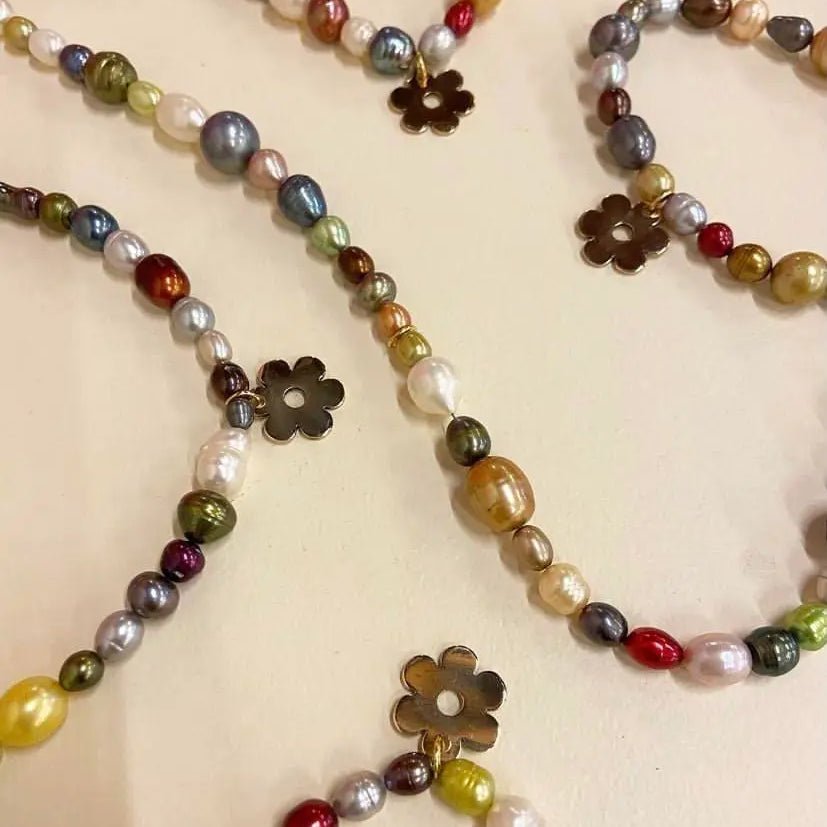 Pearl Daisy Necklace