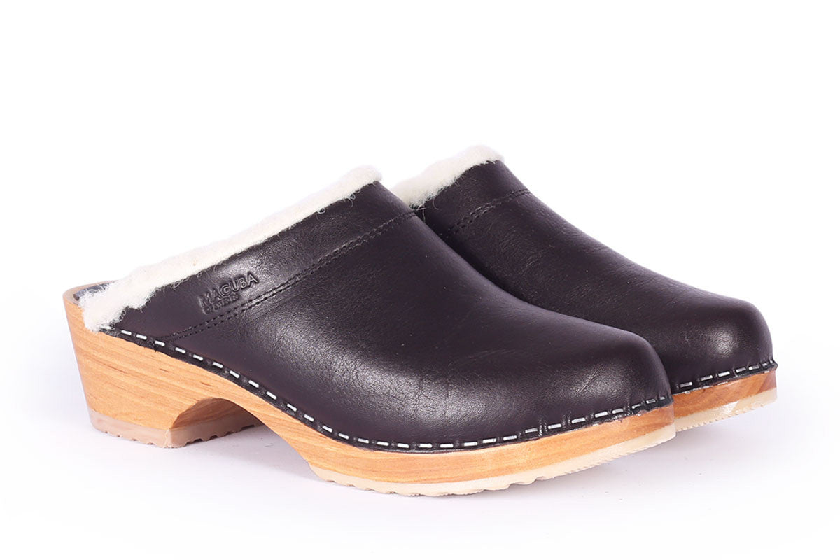 Oslo Shearling Clog in Black Leather