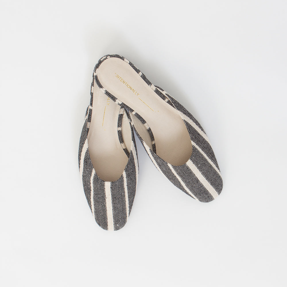 Clyne Slide in Black Stripe