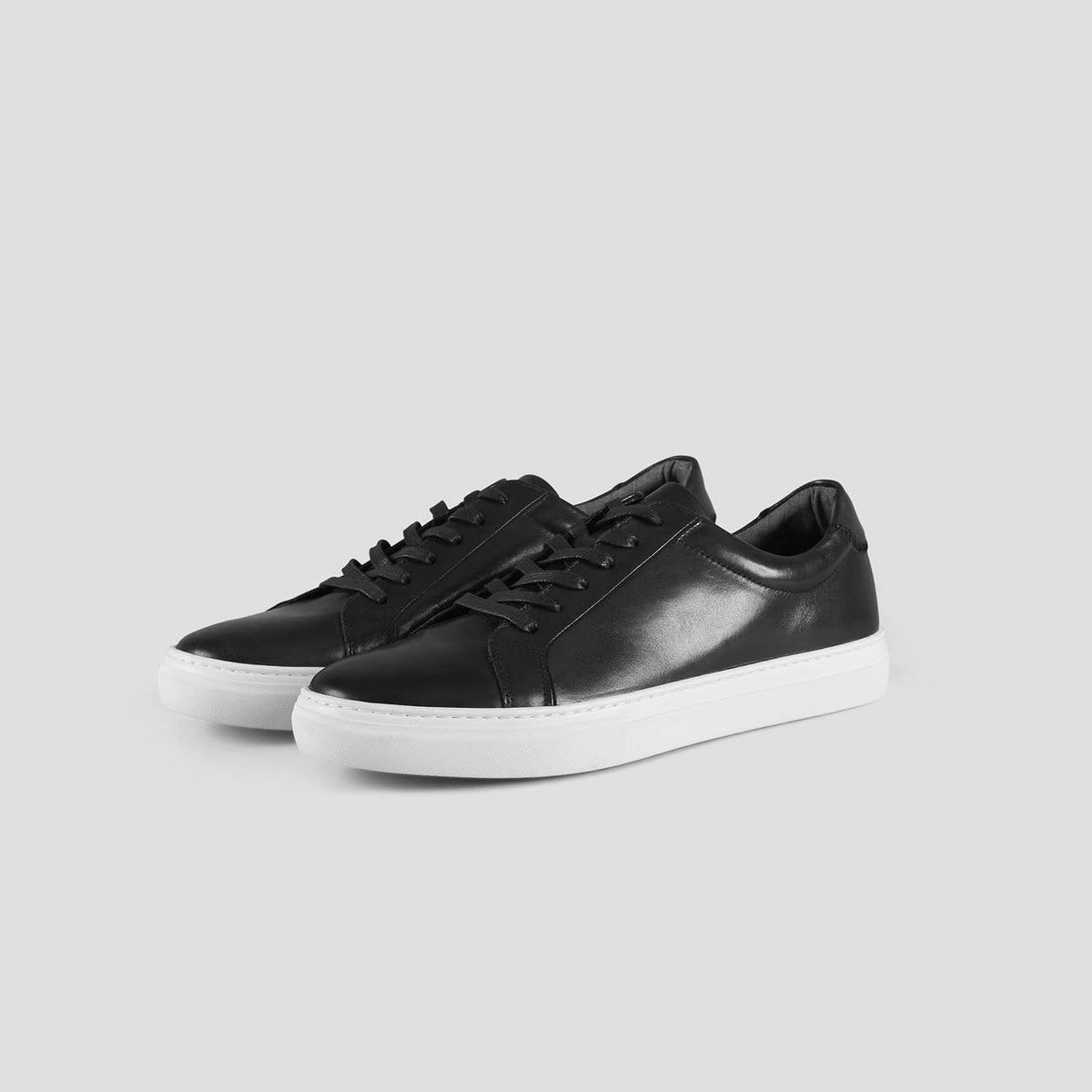 Paul Sneaker in Black