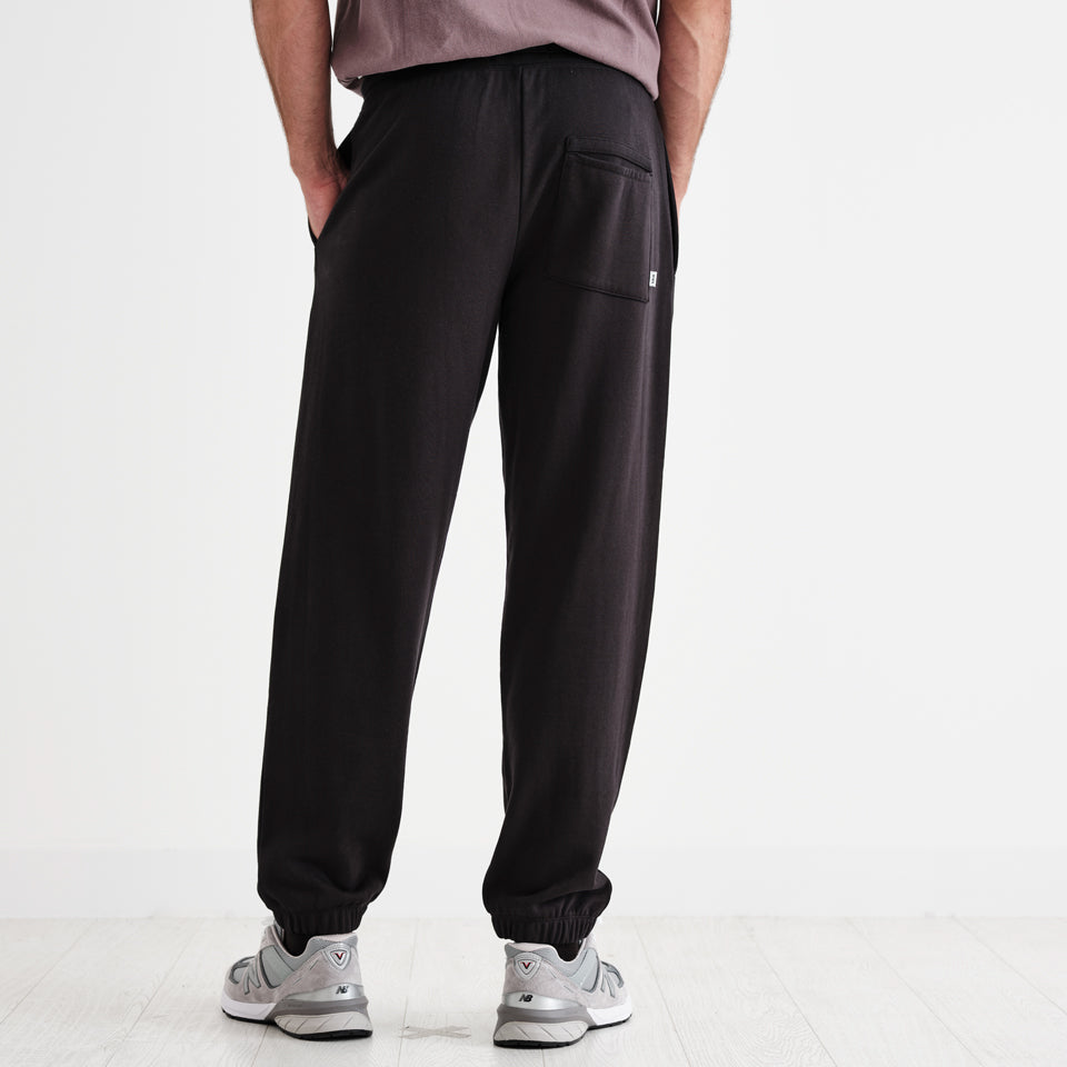 Eno Jogger in Black