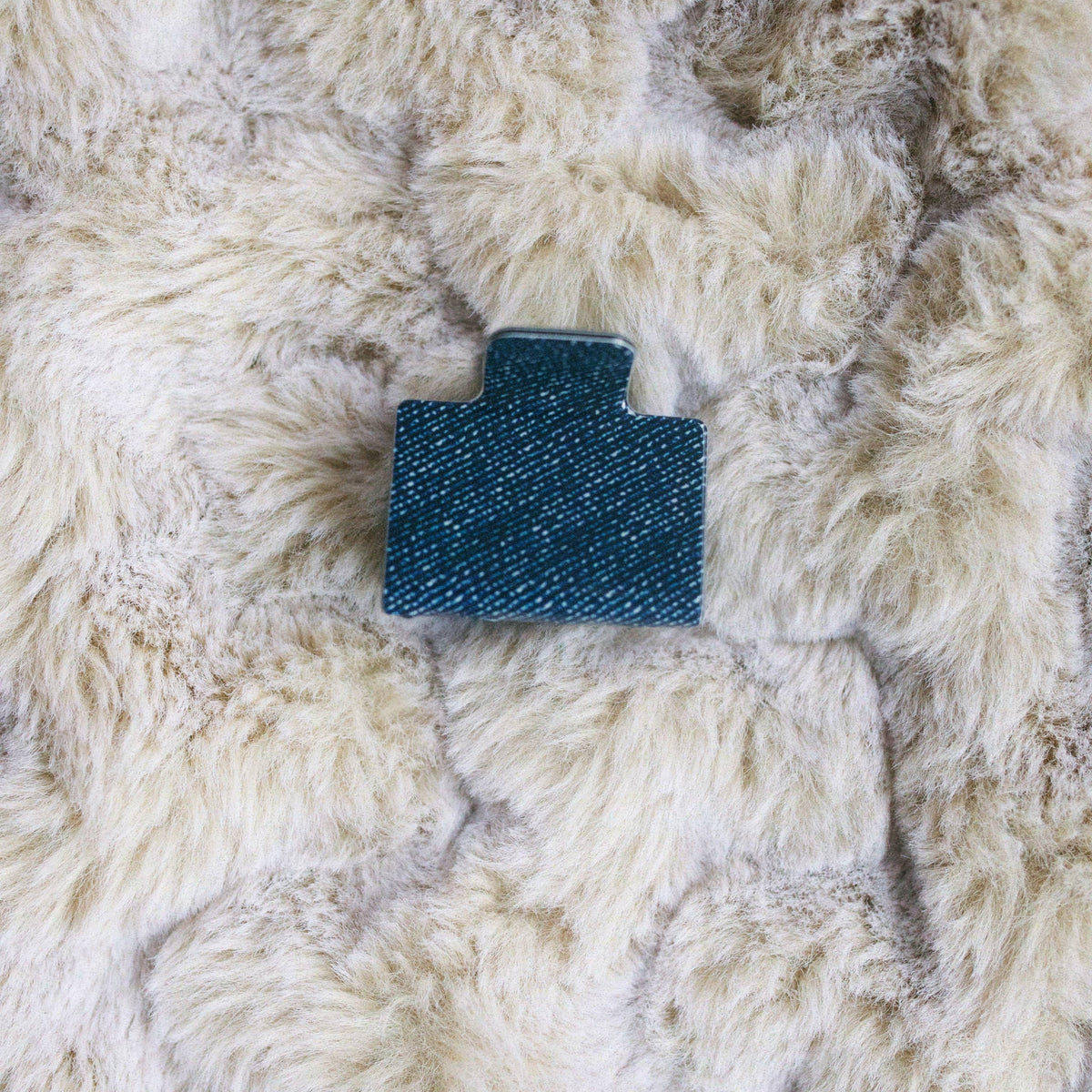 Pia Clip in Denim