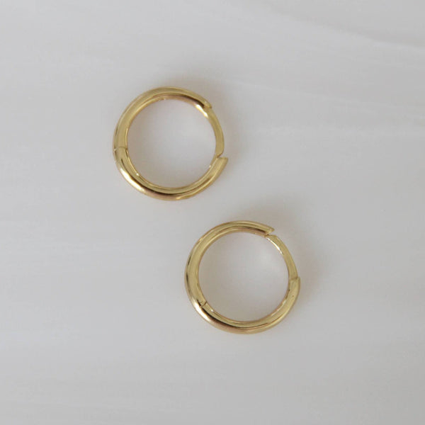Mini Brooklyn Hoops in Gold
