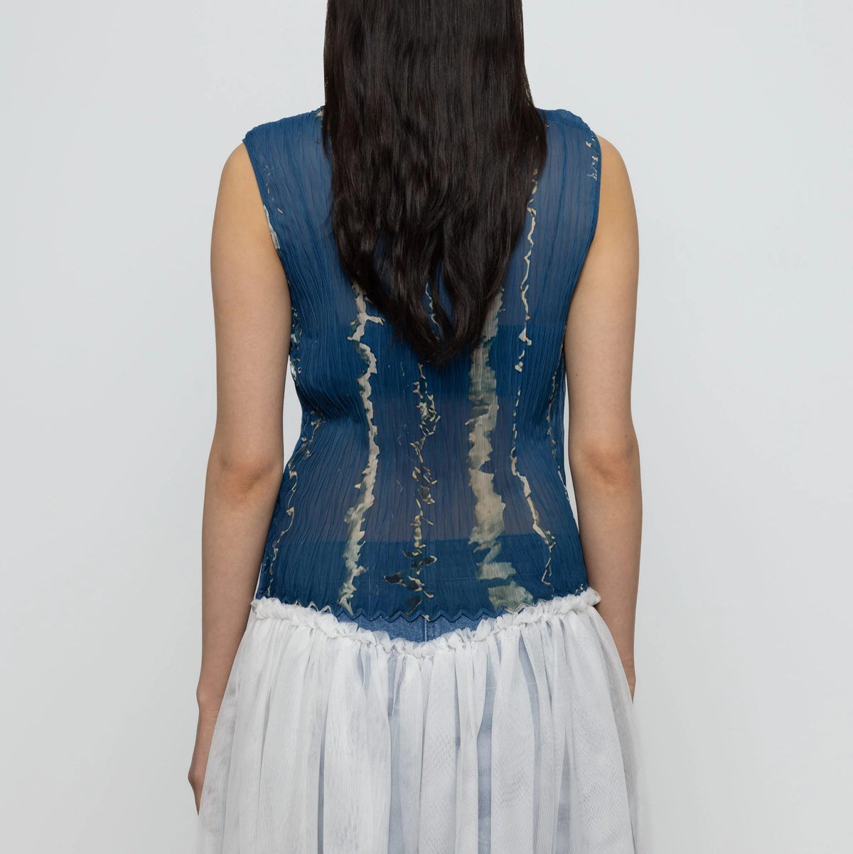 Pleated Sleeveless Blouse in Water Reflection