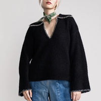 Gstaad Big Collar Pullover in Black