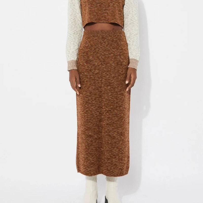 files/2457-FA_unic_moredo_skirt_rita_row_women_AW24_clothing_2.webp