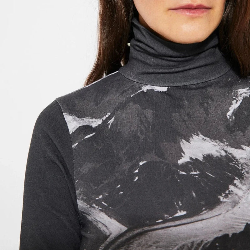 files/2488-CA_mountain-print_tallada_top_rita_row_women_AW24_clothing_4.webp
