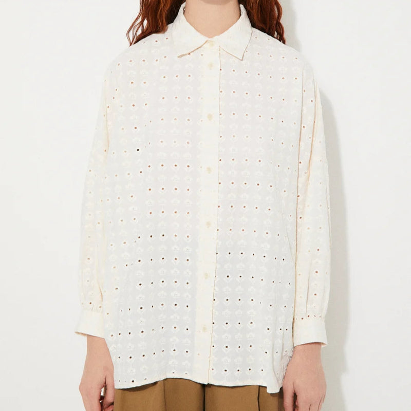 files/2534_CM_SEED_BEIGE_SHIRT_RITA_ROW_WOMAN_SS25_2.webp