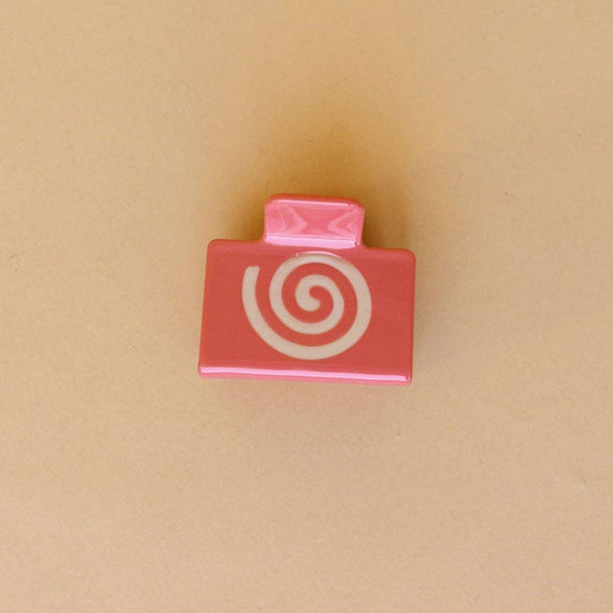 Pia Clip in Coral Swirl