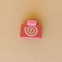 Pia Clip in Coral Swirl